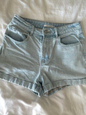 Pacsun Mom Shorts. Women’s size 26.